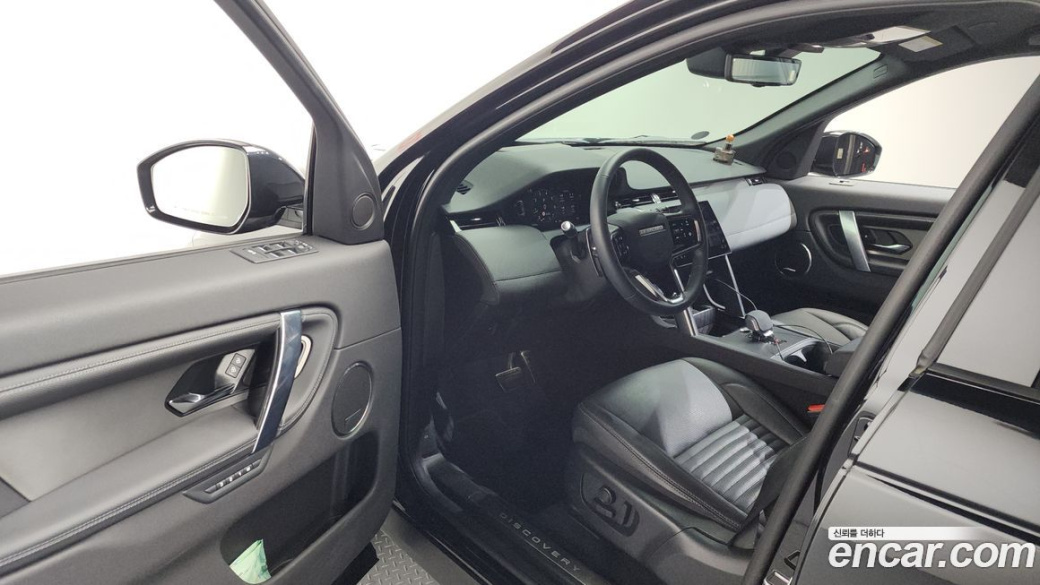 Land Rover Discovery Sport P250 Dynamic SE, 2025
