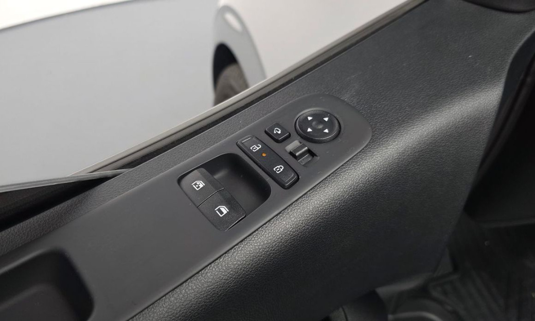 Hyundai Staria Tourer 9-Seater, 2025