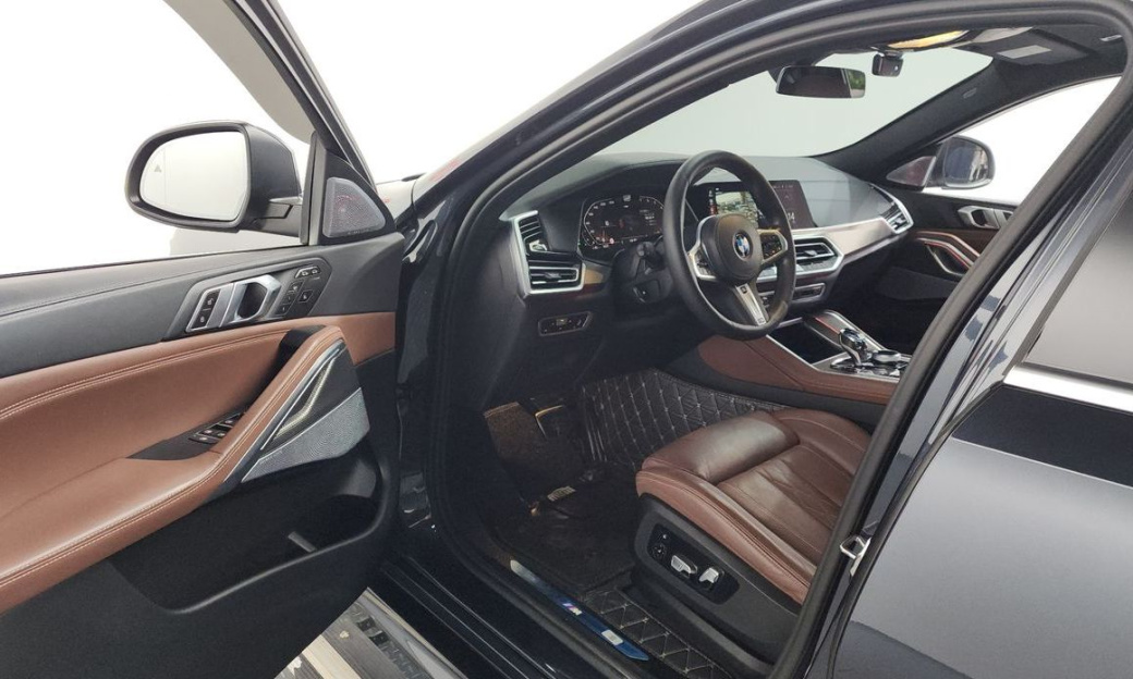 BMW X6 xDrive40i M Sport, 2022
