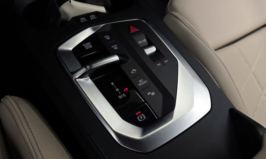 BMW 1-Series 120 M Sport, 2025