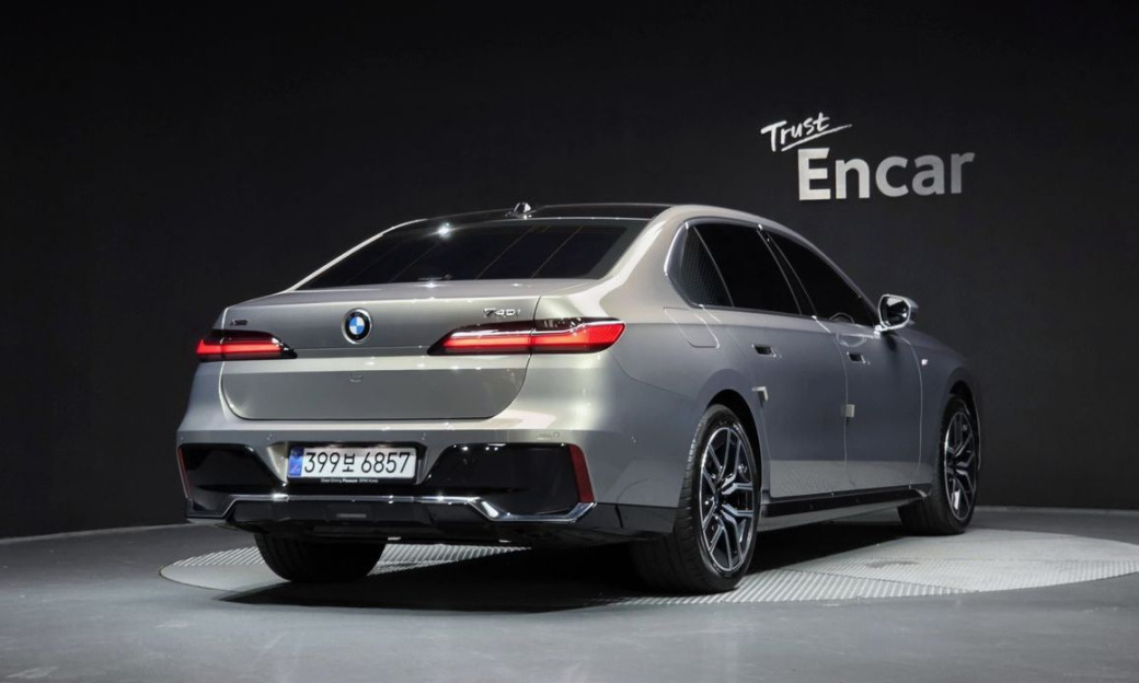 BMW 7-Series 740i xDrive M Sport Limited, 2025