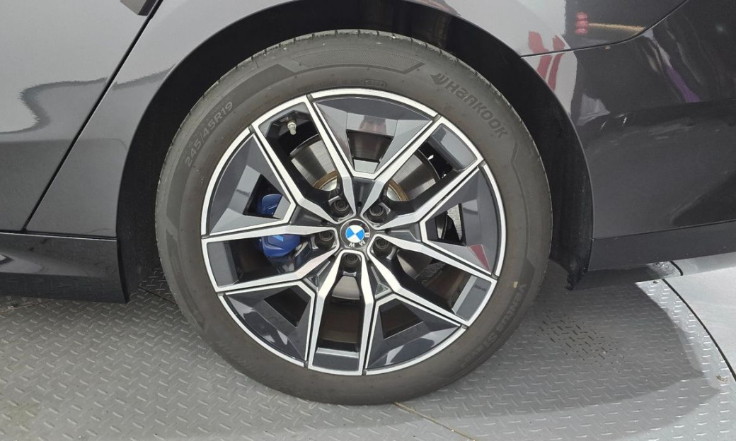BMW 5-Series 520i M Sport, 2024