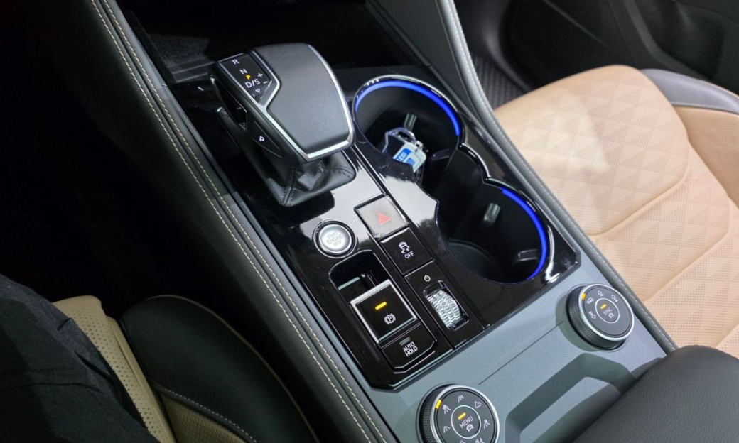 Volkswagen Touareg 3.0 TDI Prestige, 2024