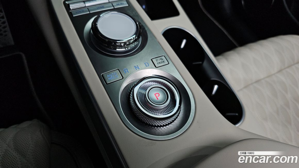 Genesis GV70 2.5T Gasoline 2WD, 2024