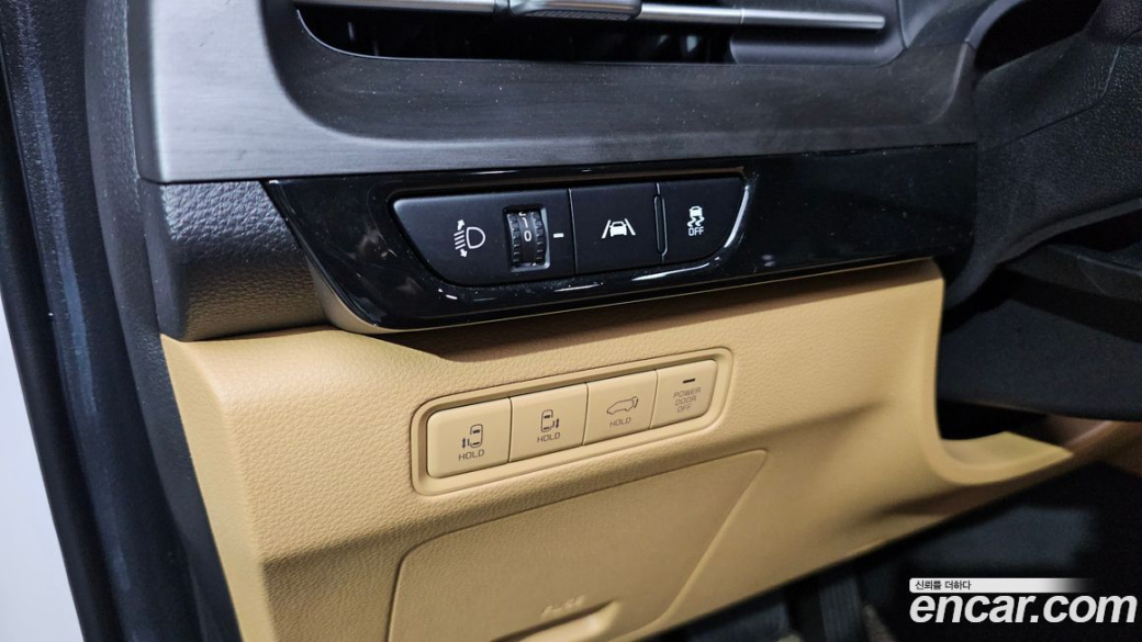 Kia Carnival 9-Seater Noblesse, 2022