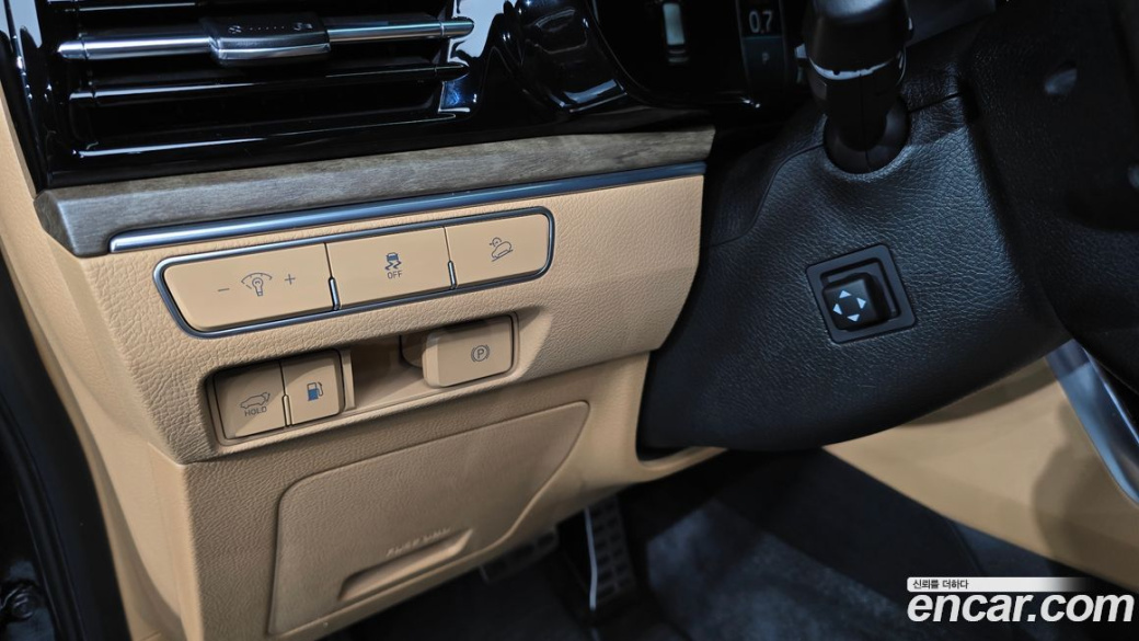 Kia Mohave Diesel 3.0 4WD 7-Seater, 2021