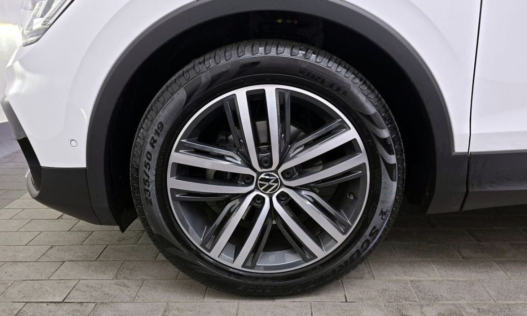 Volkswagen Tiguan 2.0 TDI Prestige, 2024