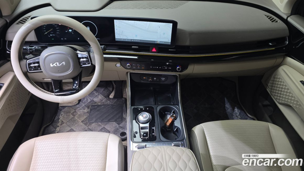 Kia Carnival 7-Seater Signature, 2024