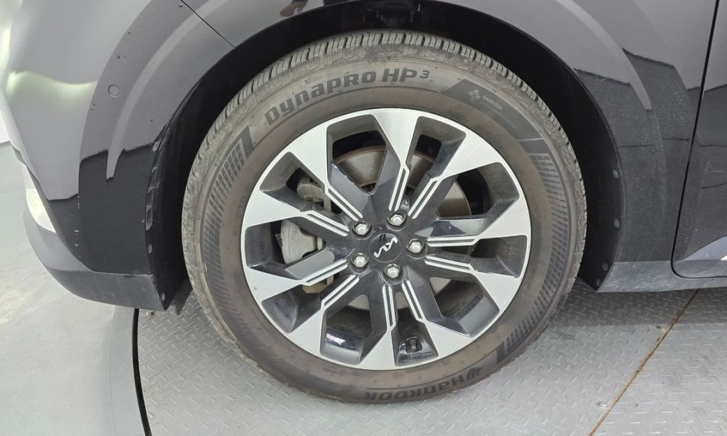 Kia Carnival 9-Seater Signature, 2023