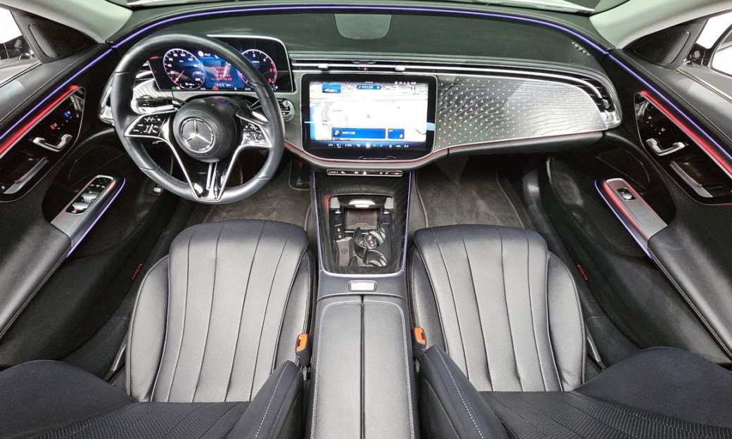 Mercedes-Benz E-Class E220d 4MATIC Exclusive, 2024