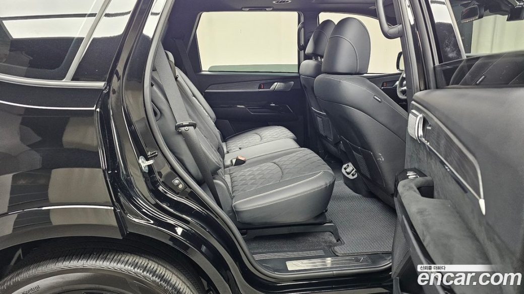 Kia Mohave Diesel 3.0 4WD 7-Seater, 2024