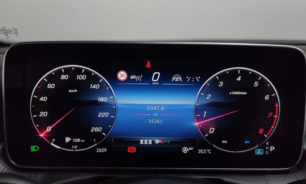 Mercedes-Benz C-Class C300 4MATIC Avantgarde, 2023