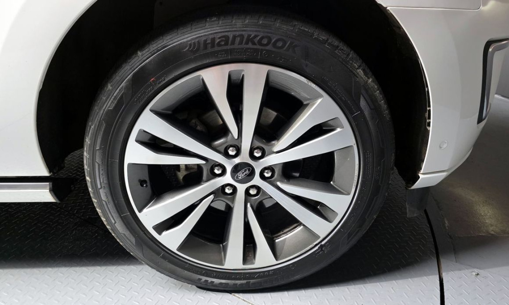 Ford Expedition Platinum 4WD, 2021