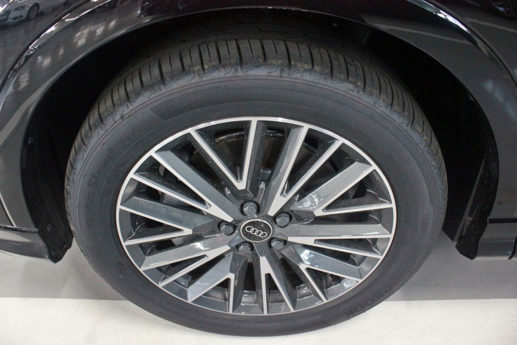 Audi Q3 40 TFSI Quattro Premium, 2026