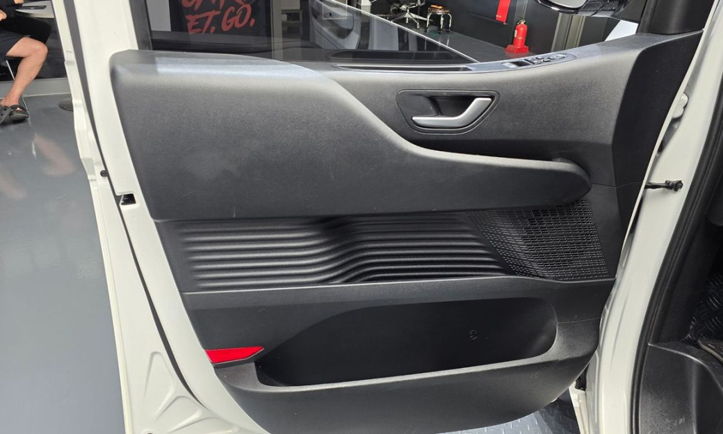 Hyundai Staria Tourer 11-Seater, 2025