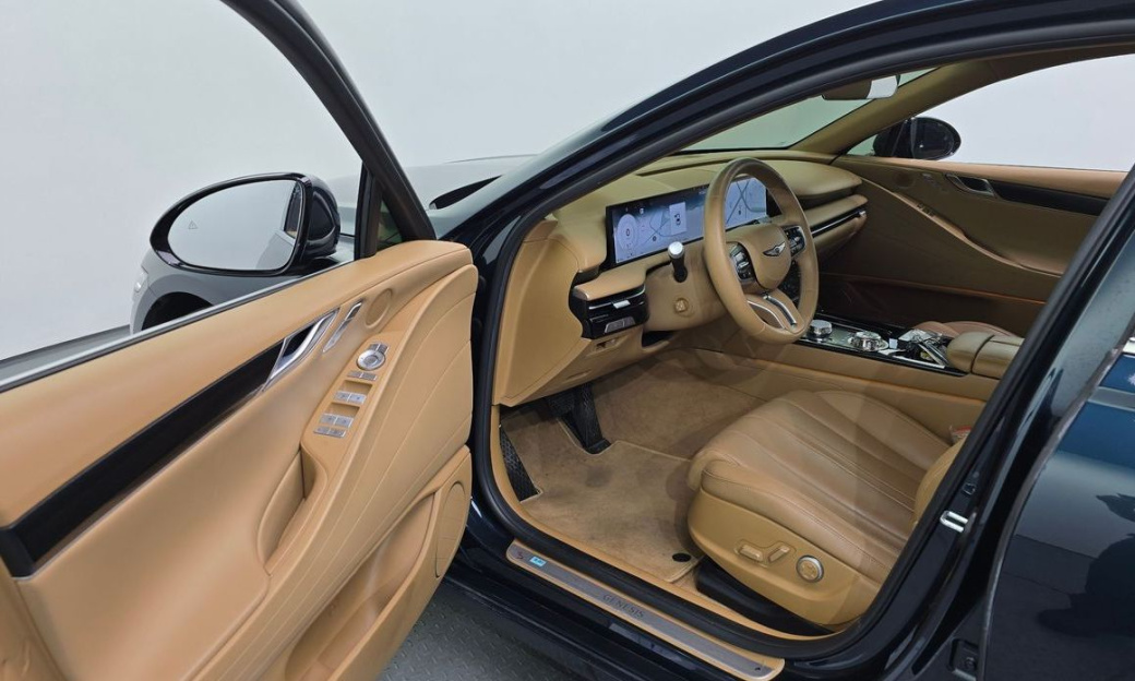 Genesis G80 Gasoline 2.5 Turbo 2WD, 2025