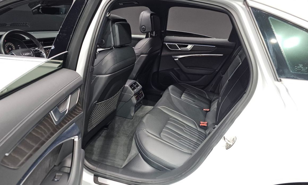 Audi A6 40 TDI Premium, 2022