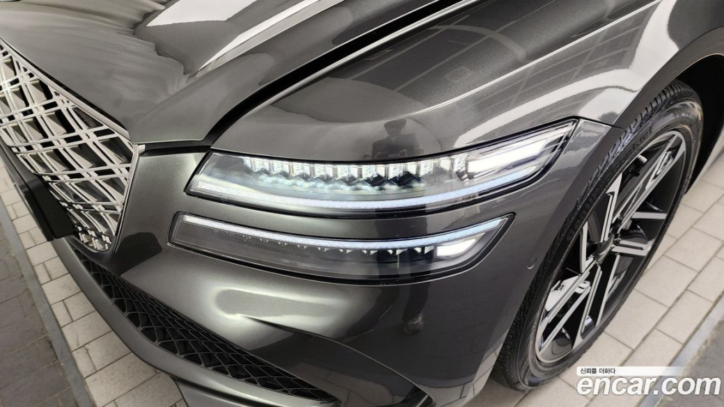 Genesis G80 Gasoline 2.5 Turbo 2WD, 2025