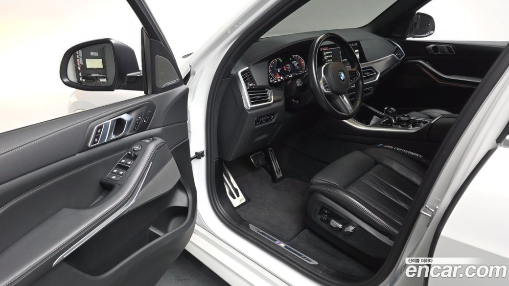 BMW X5 xDrive 30d M Sport, 2023