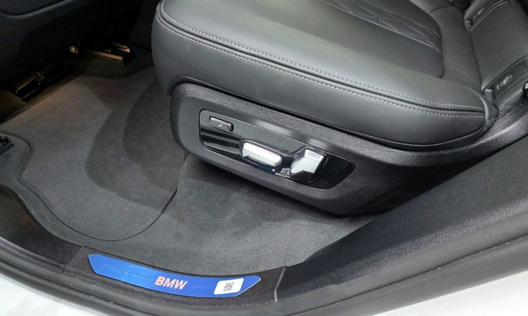 BMW X5 xDrive 40i xLine, 2025