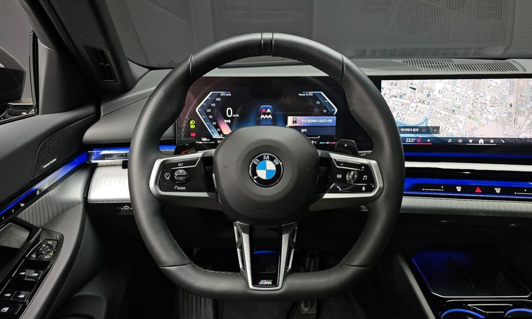 BMW 5-Series 520i M Sport, 2025