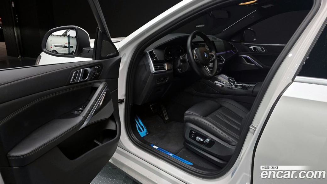 BMW X6 xDrive40i M Sport, 2023