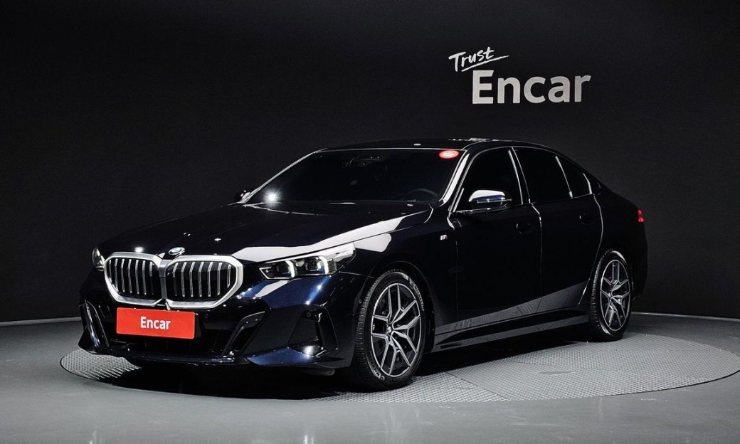 BMW 5-Series 520i M Sport, 2024