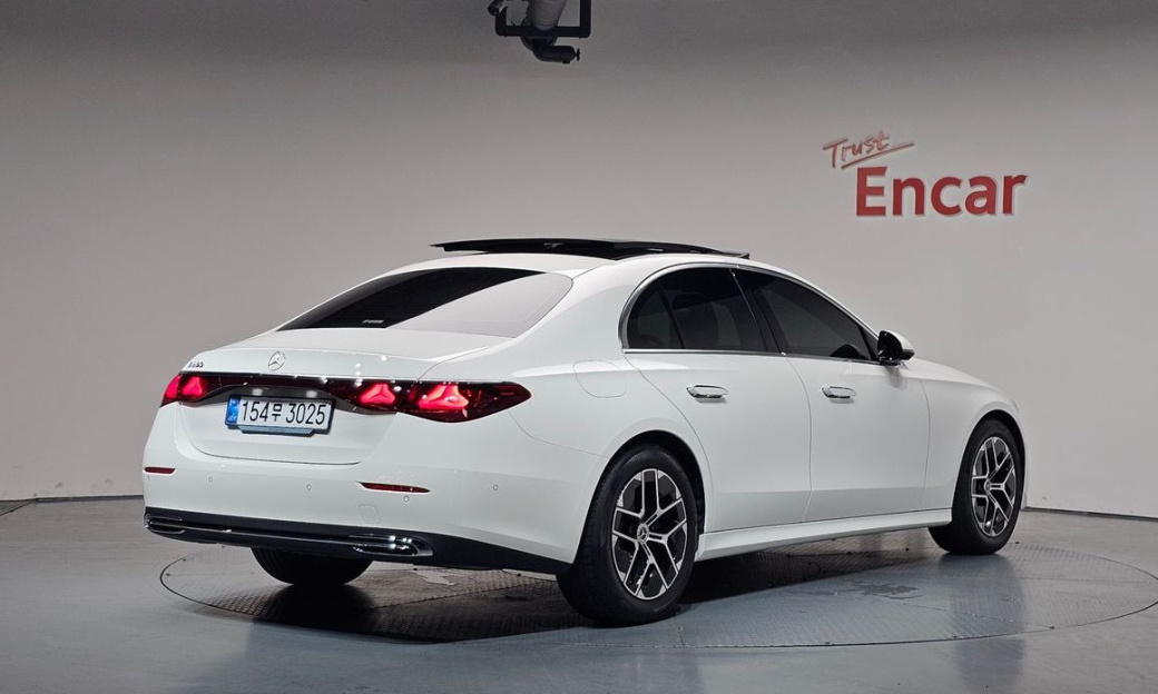 Mercedes-Benz E-Class E200 Avantgarde, 2025