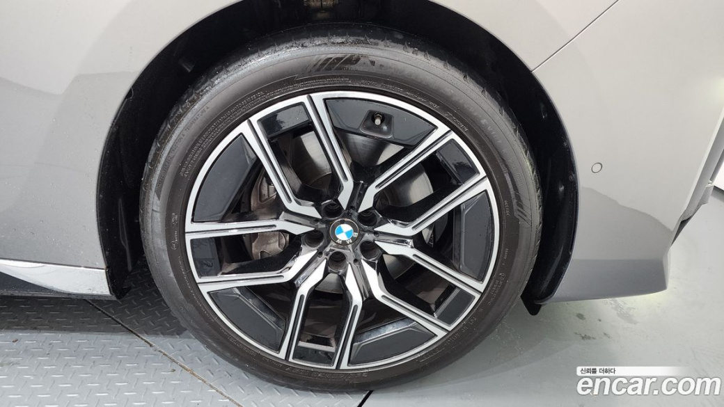 BMW 7-Series 740i xDrive M Sport, 2024