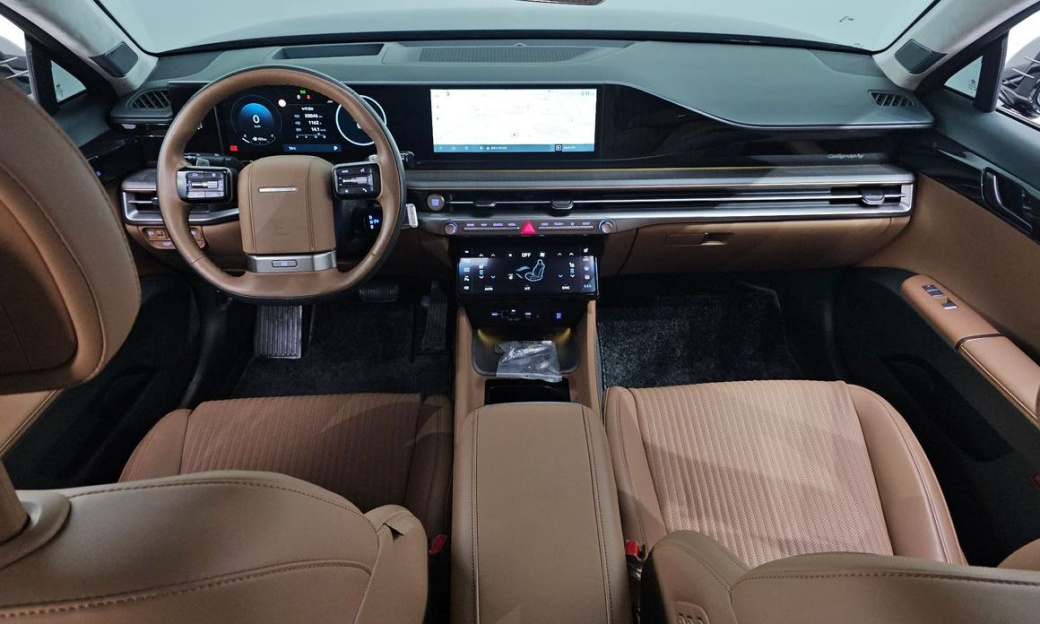 Hyundai Grandeur 2,5 Gasoline 2WD, 2023