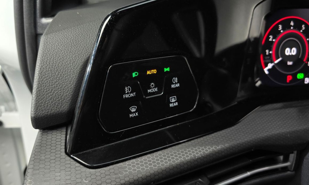 Volkswagen Golf 2.0 GTI, 2024