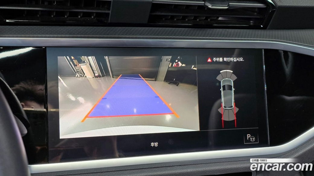 Audi Q3 35 TDI Premium, 2022