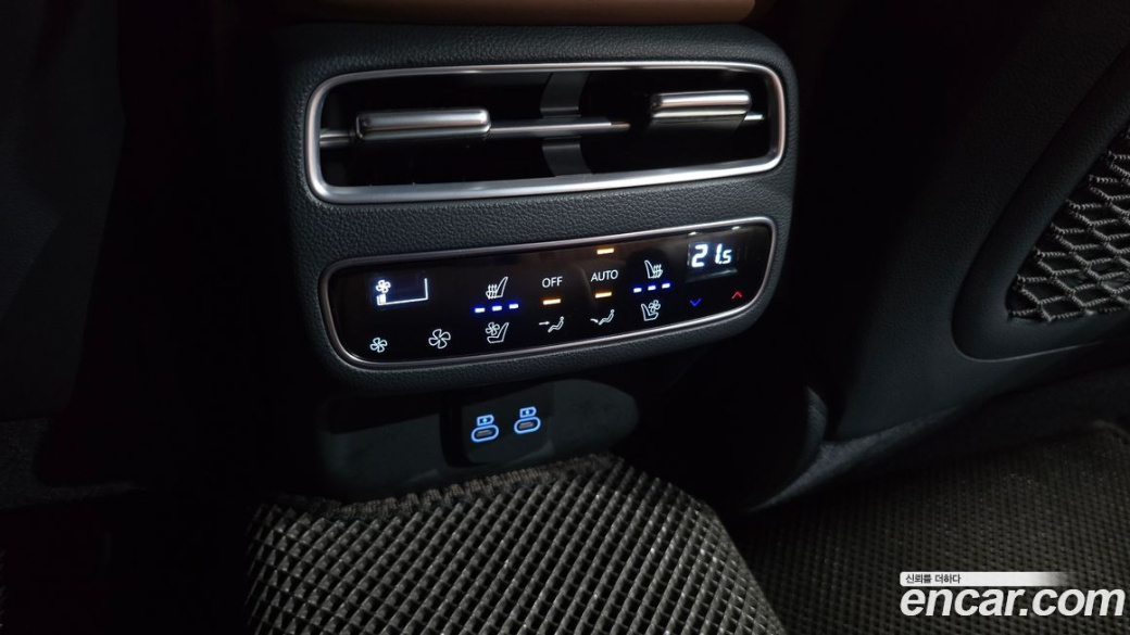 Genesis GV70 2.5T Gasoline 2WD, 2025