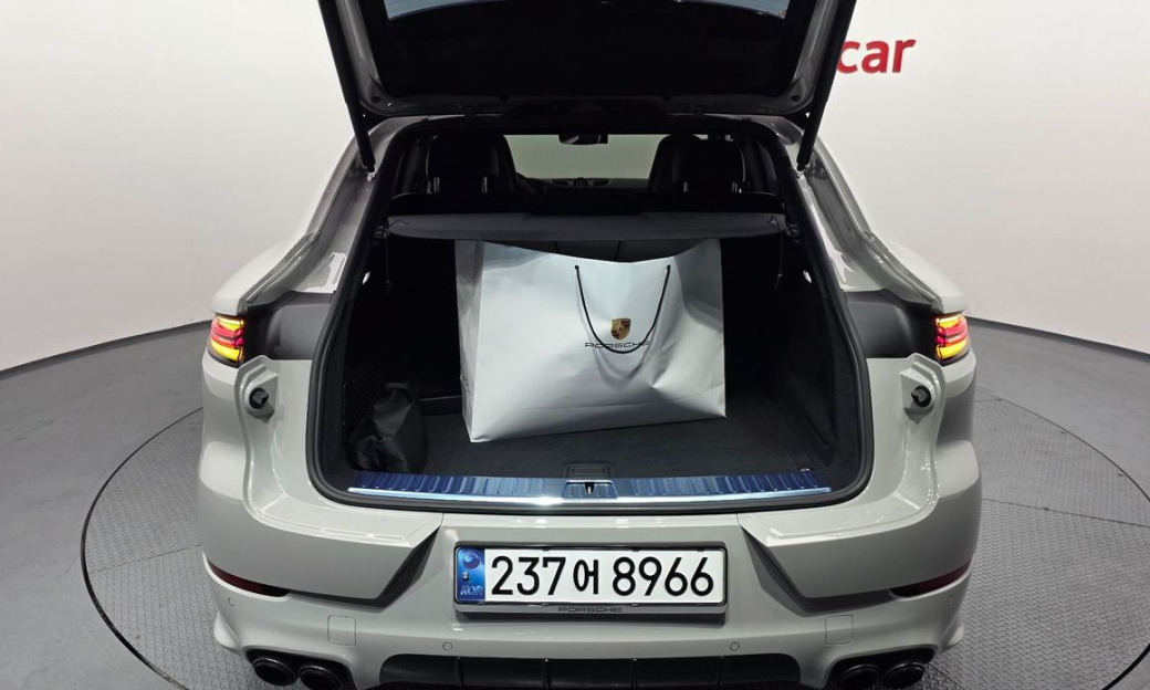 Porsche Cayenne 4.0 GTS Coupe, 2025