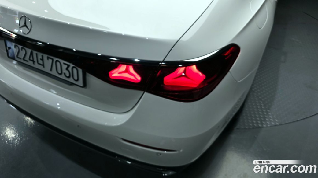 Mercedes-Benz E-Class E200 Avantgarde, 2024
