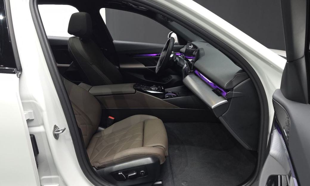 BMW 5-Series 523d M Sport, 2025