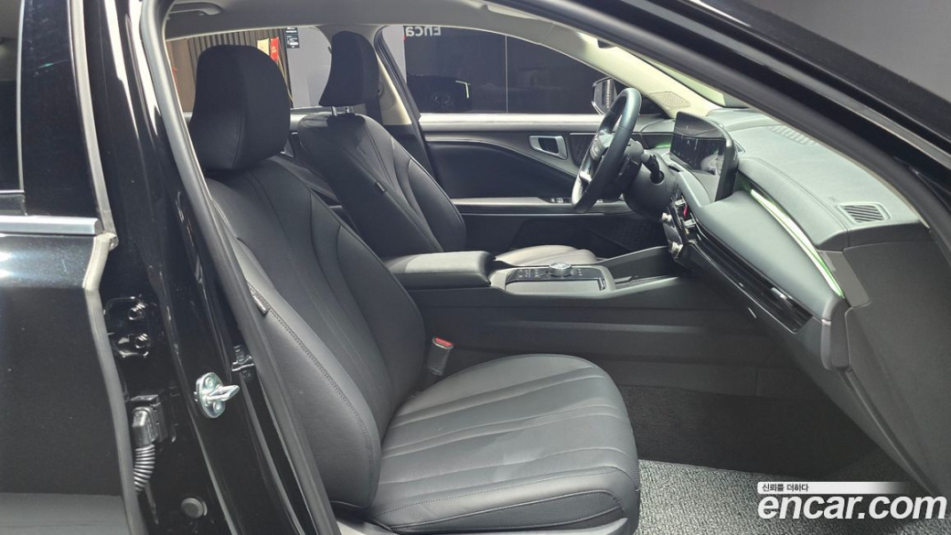 Kia K8 2.5 Gasoline 2WD, 2025