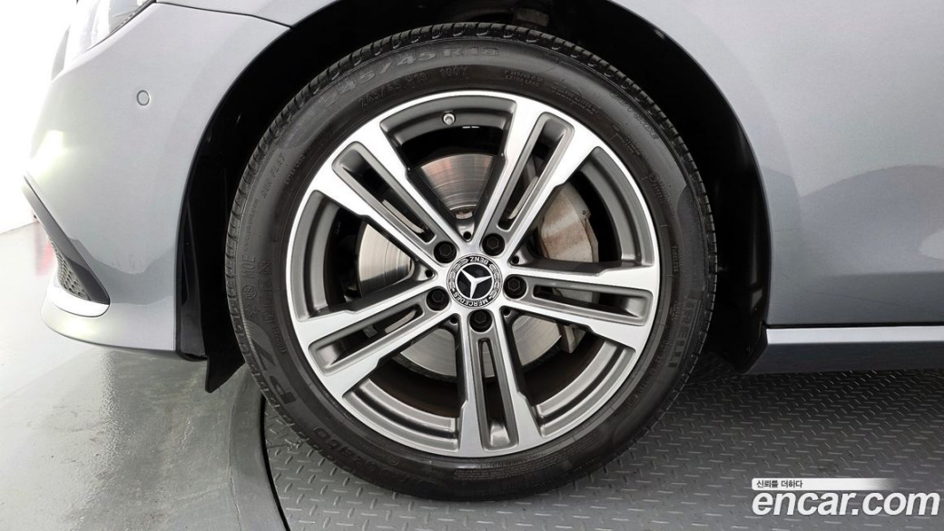 Mercedes-Benz E-Class E350 4MATIC Avantgarde, 2021