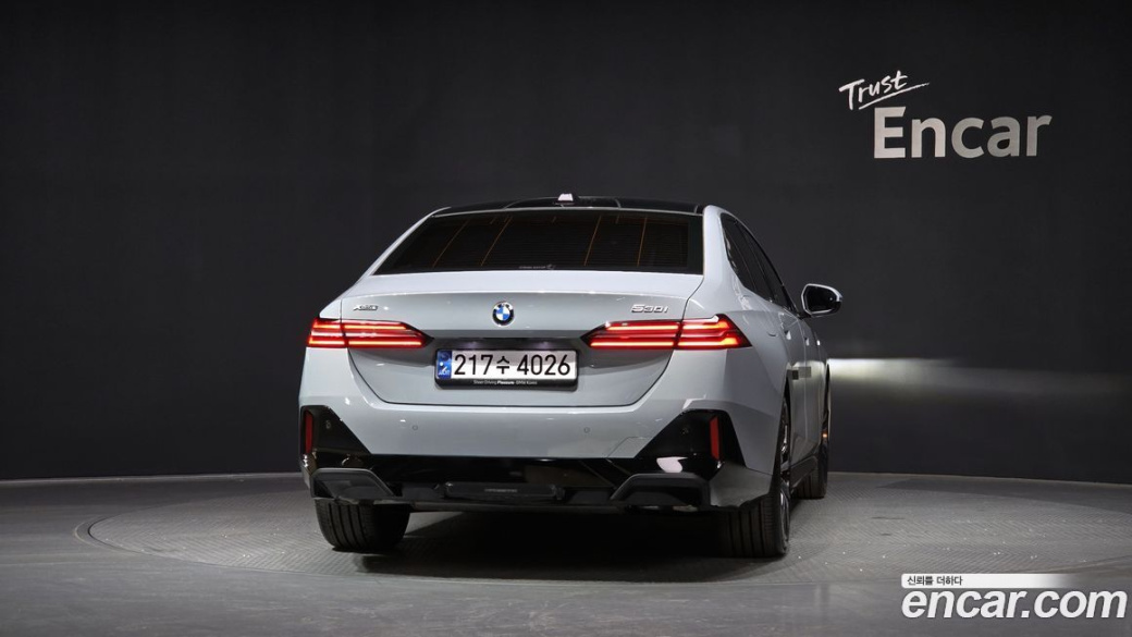 BMW 5-Series 530i xDrive M Sport, 2024