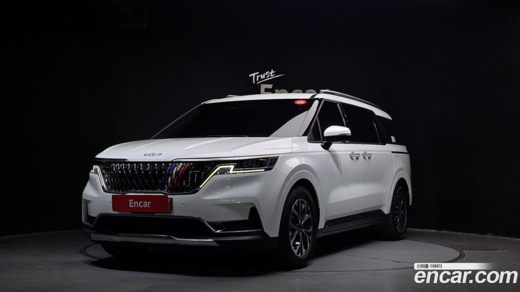 Kia Carnival 9-Seater Signature, 2023