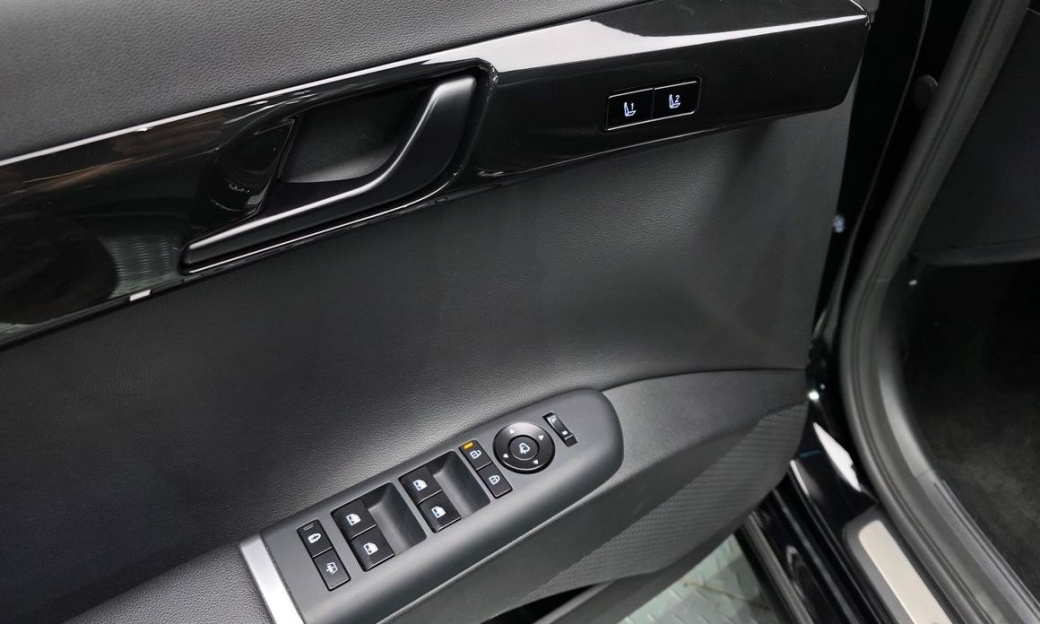 Hyundai Grandeur 2,5 Gasoline 2WD, 2023