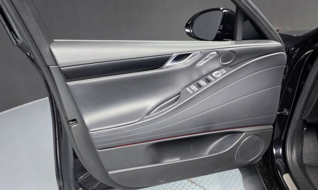 Genesis G80 Gasoline 2.5 Turbo AWD, 2025