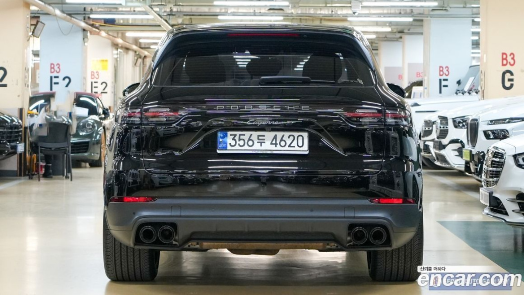 Porsche Cayenne 3.0 PLATINUM EDITION, 2023