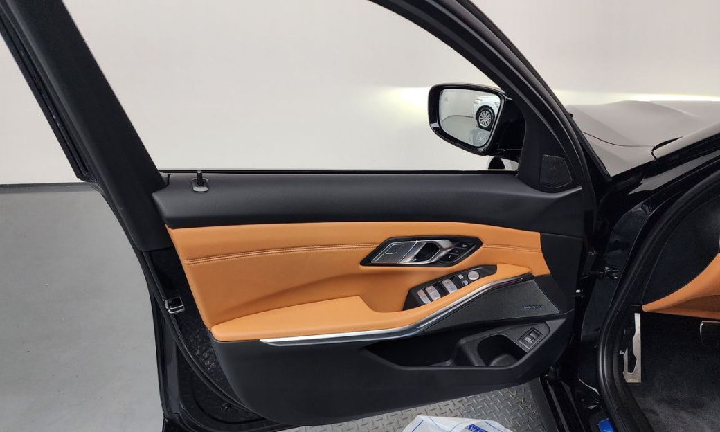 BMW 3-Series M340i Pro, 2024