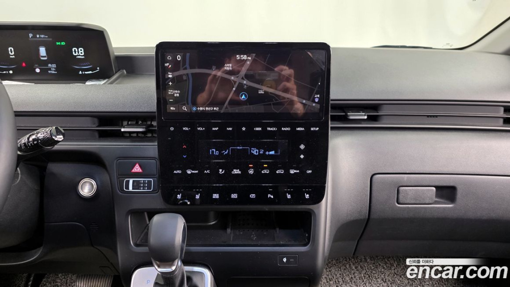 Hyundai Staria Tourer 9-Seater, 2023