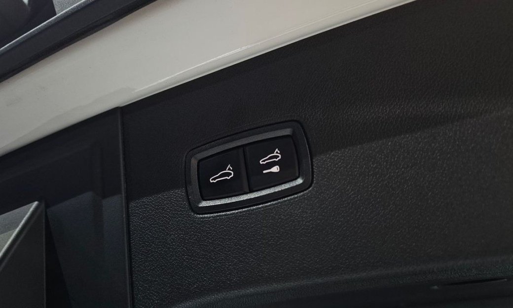 Porsche Cayenne 3.0, 2024