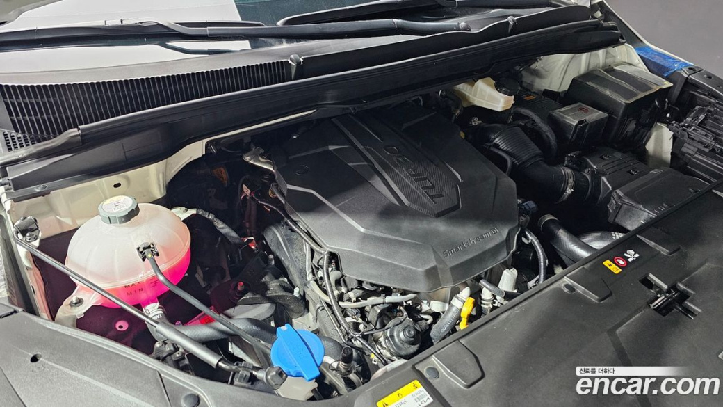 Kia Carnival 9-Seater Noblesse, 2023
