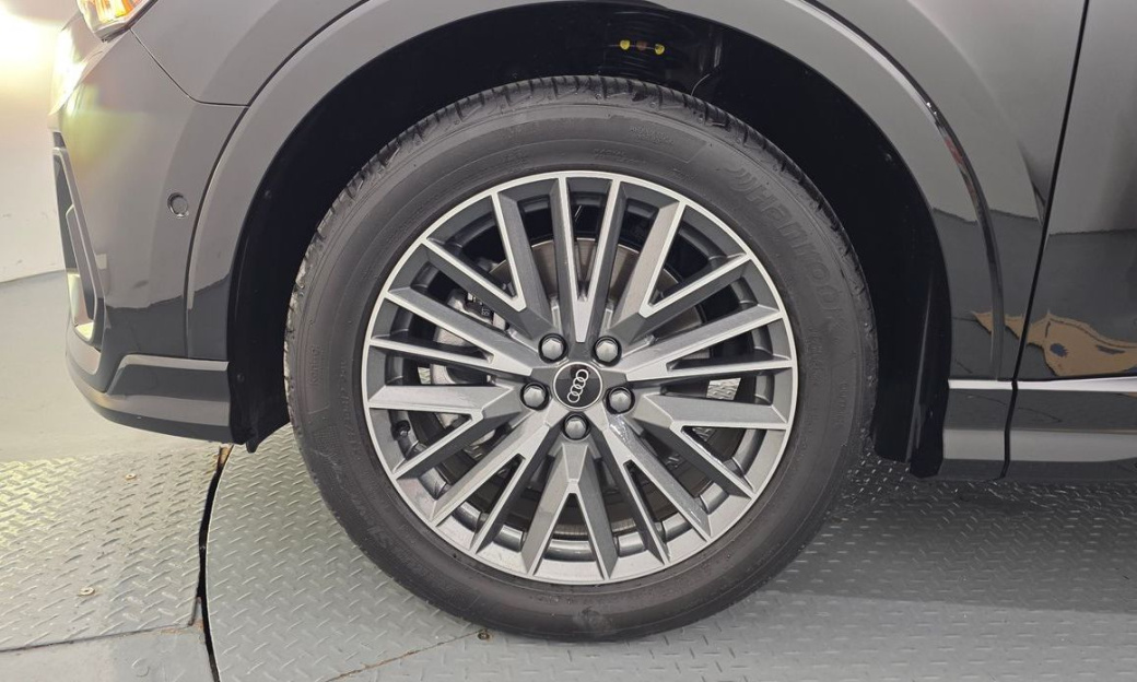 Audi Q3 40 TFSI Quattro Premium, 2025