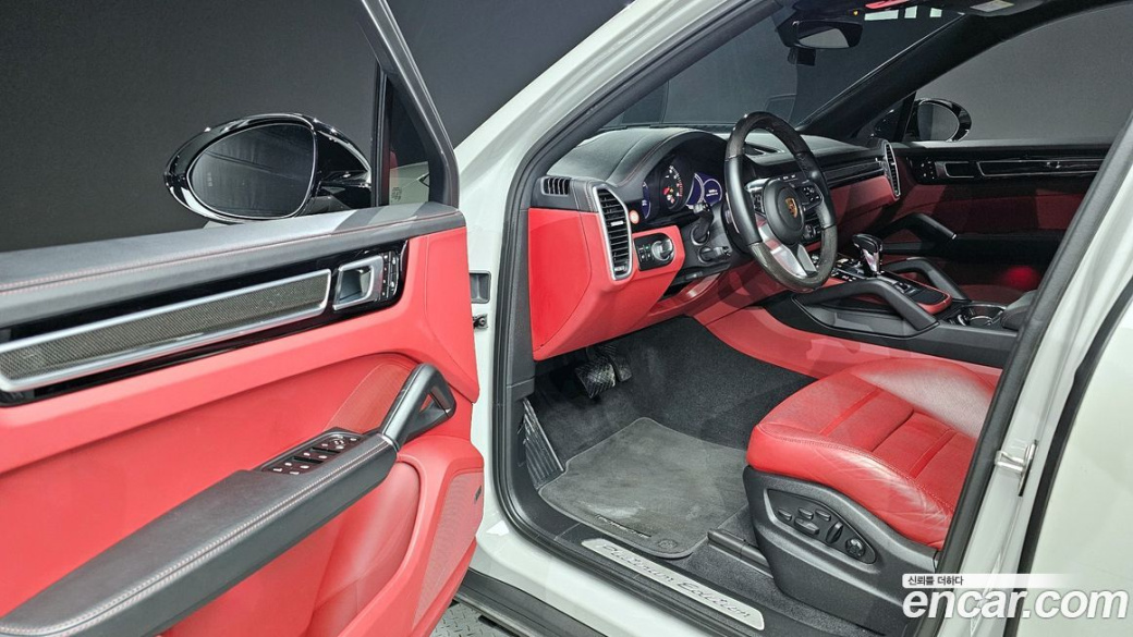 Porsche Cayenne 3.0 PLATINUM EDITION, 2022