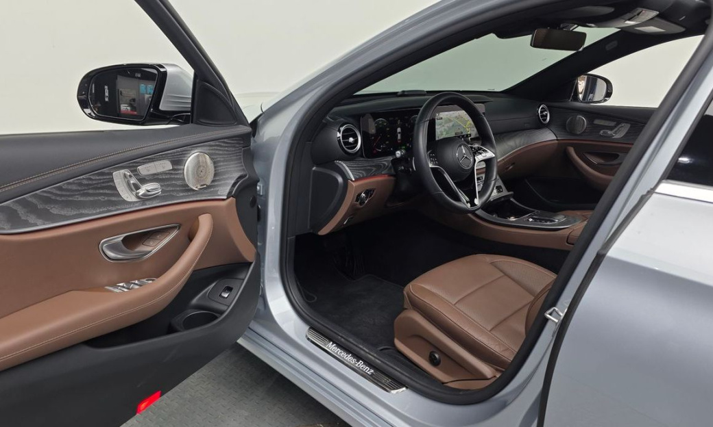 Mercedes-Benz E-Class E350 4MATIC Avantgarde, 2022